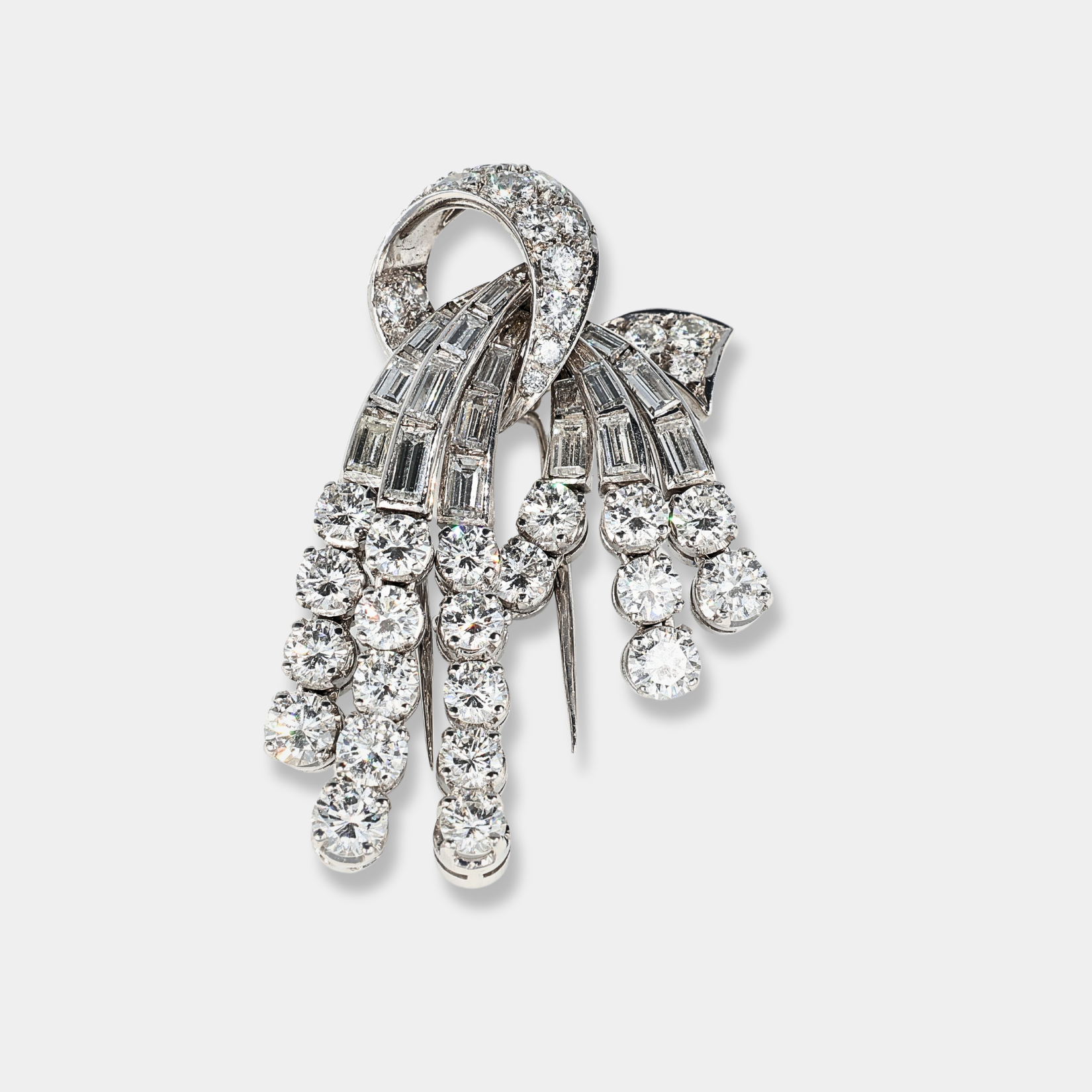 Spilla in oro bianco con diamanti