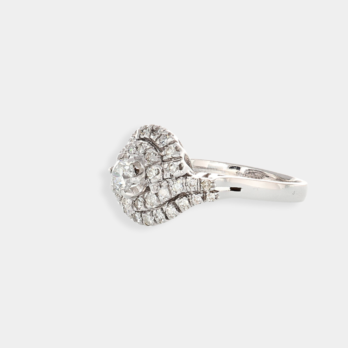 Anello in oro bianco 18 Kt con diamanti