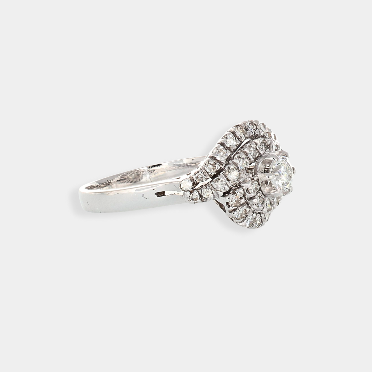 Anello in oro bianco 18 Kt con diamanti